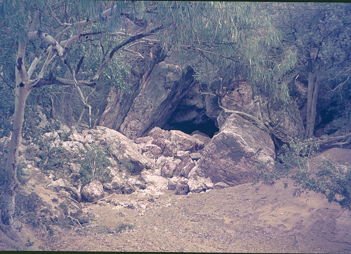 Tunnel Creek entrance