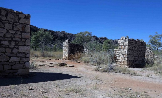 Ruins of the Lillimooloora Police Station, in the background the Napier Range.