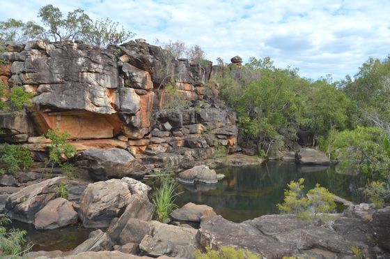 View of cliffs above the pool