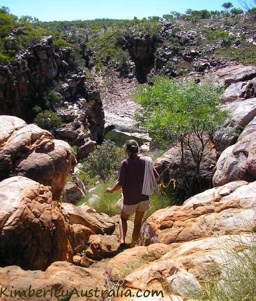 Climbing down towards Bell Gorge