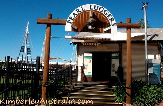 Pearl Luggers Entrance